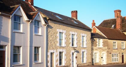 Castleton House B&B