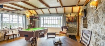 Ty Dderw Country Inn