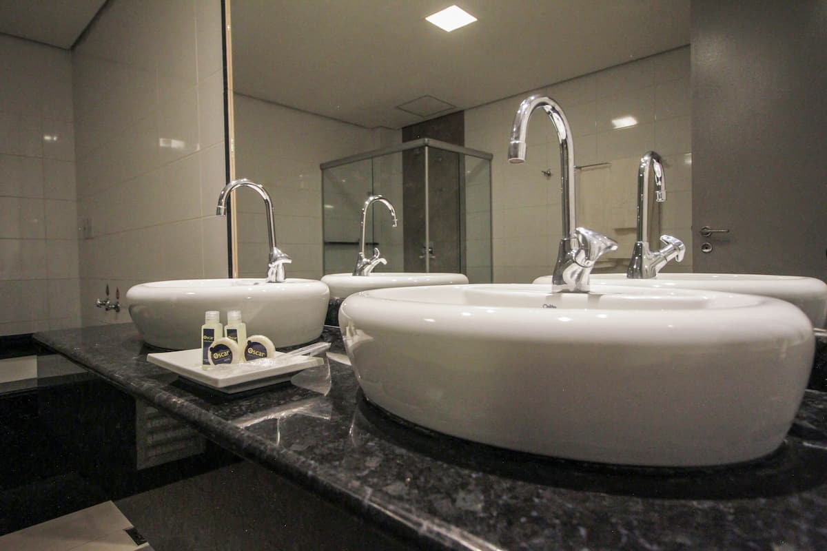 luxury double room | bathroom | free toiletries, hair dryer, towels