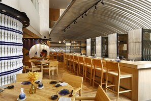 Restaurant - ANDAZ XINTIANDI, SHANGHAI, BY HYATT (Shanghai)