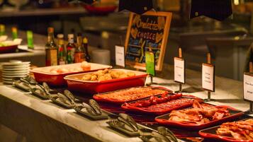 Dagelijks ontbijtbuffet (CNY 274 per persoon)
