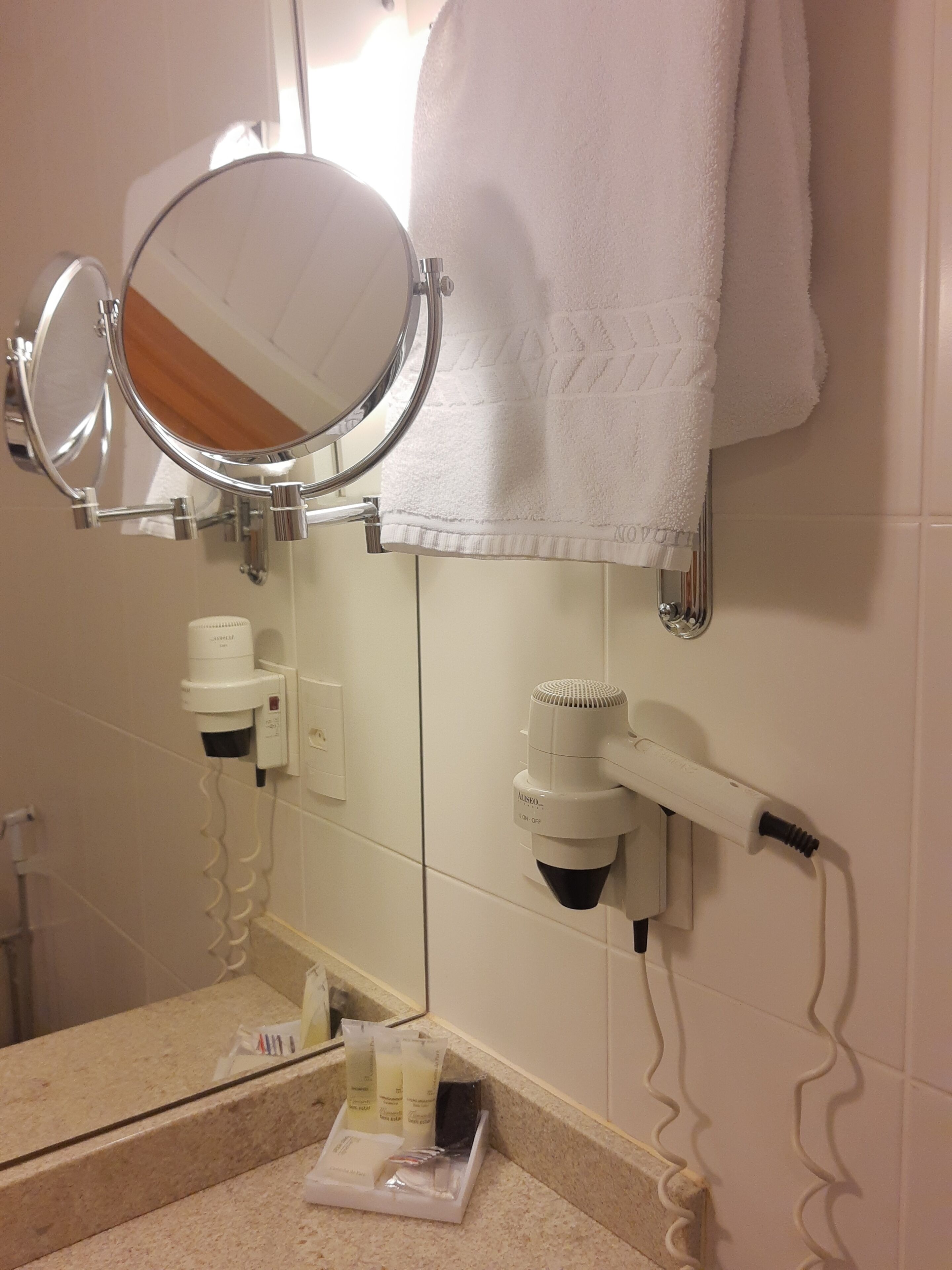 shower, rainfall showerhead, eco-friendly toiletries, hair dryer