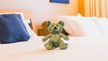 Literie hypoallergénique, minibar, coffres-forts dans les chambres