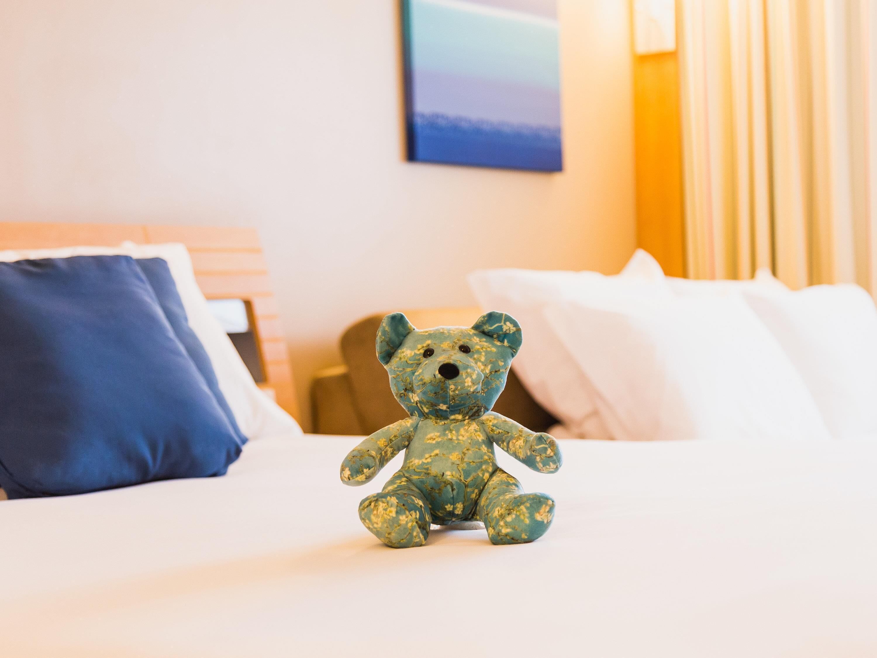 Literie hypoallergénique, minibar, coffres-forts dans les chambres