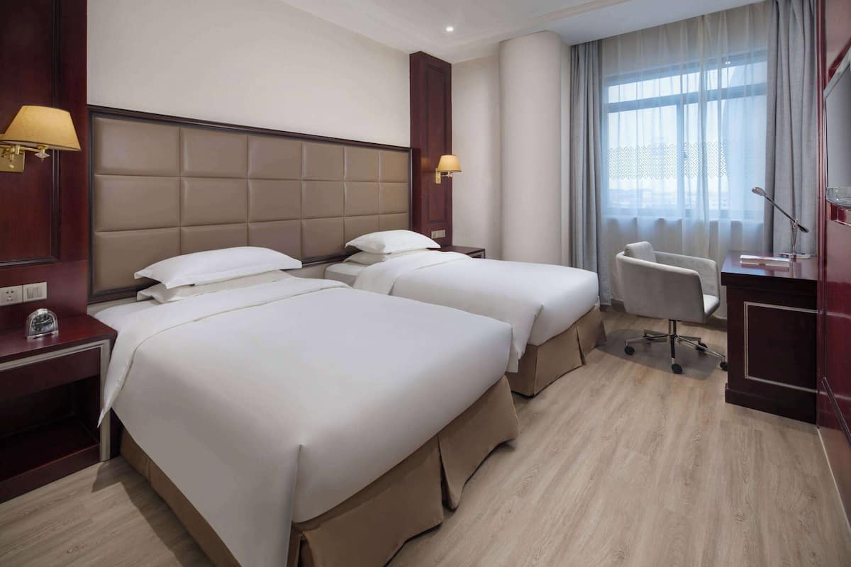 Superior-Zimmer, 2 Einzelbetten, Nichtraucher | Daunenbettdecken, Pillowtop-Betten, Minibar, Zimmersafe