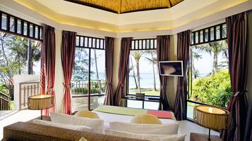 Panoramic Villa, Private Pool, Beachfront | View from room