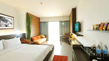 In-room safe, free WiFi