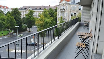 Deluxe Double Room | Living area | LED TV