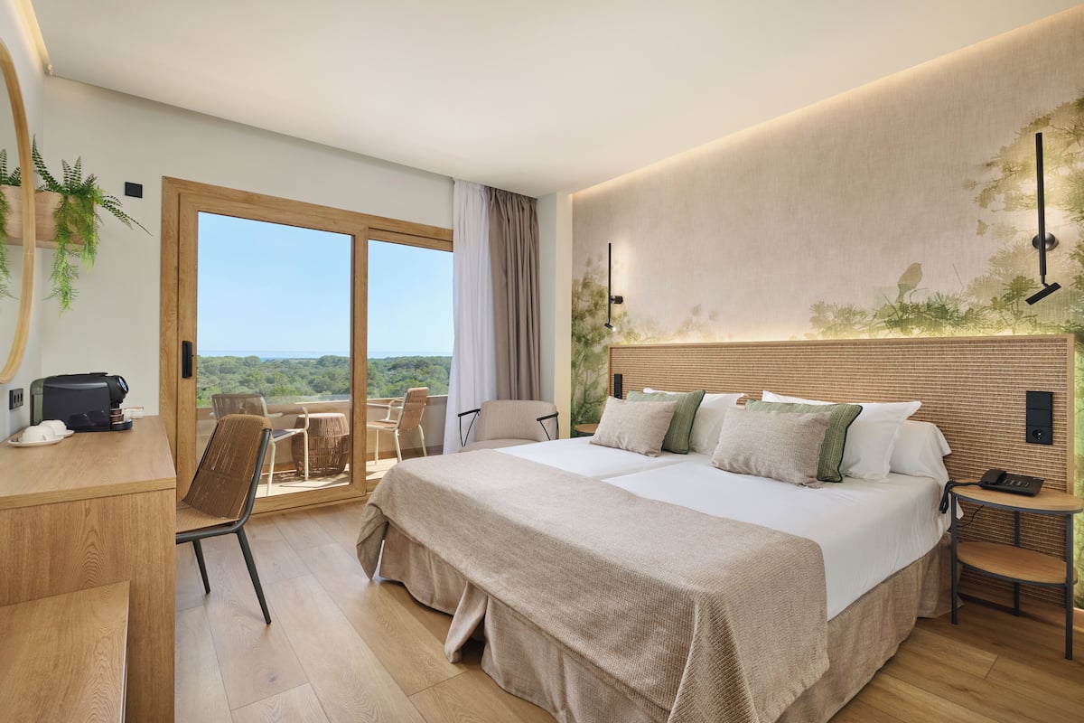1 Schlafzimmer, Minibar, Zimmersafe, Schreibtisch