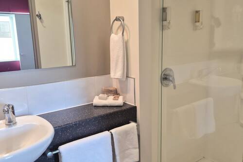 Suite, 1 Bedroom | Bathroom