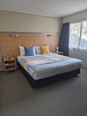 Suite, 2 Bedrooms | Select Comfort beds, blackout drapes, soundproofing, iron/ironing board - Landmark Manor Motel (New Plymouth)