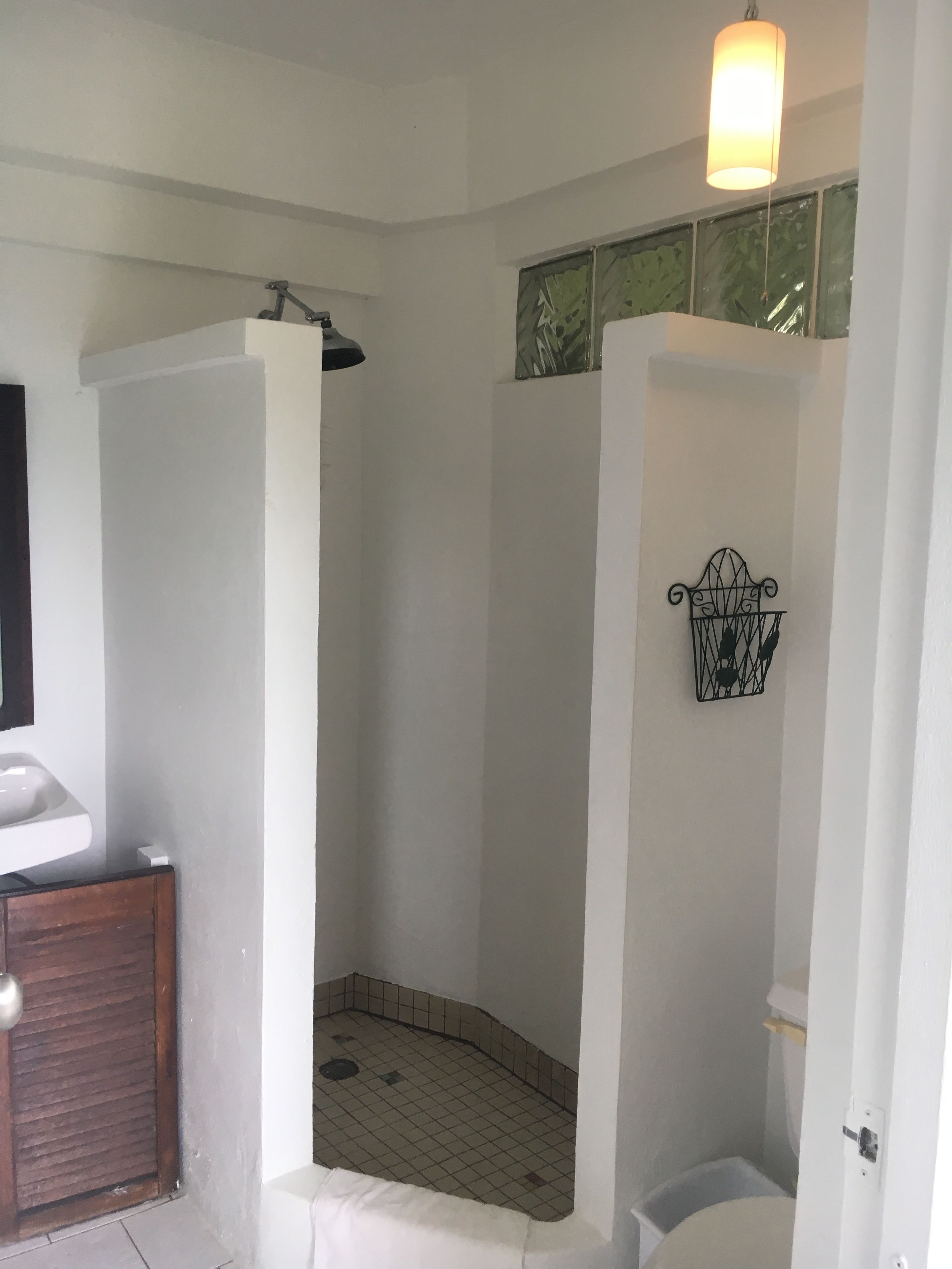 basic room, 1 queen bed | bathroom | shower, hair dryer, towels