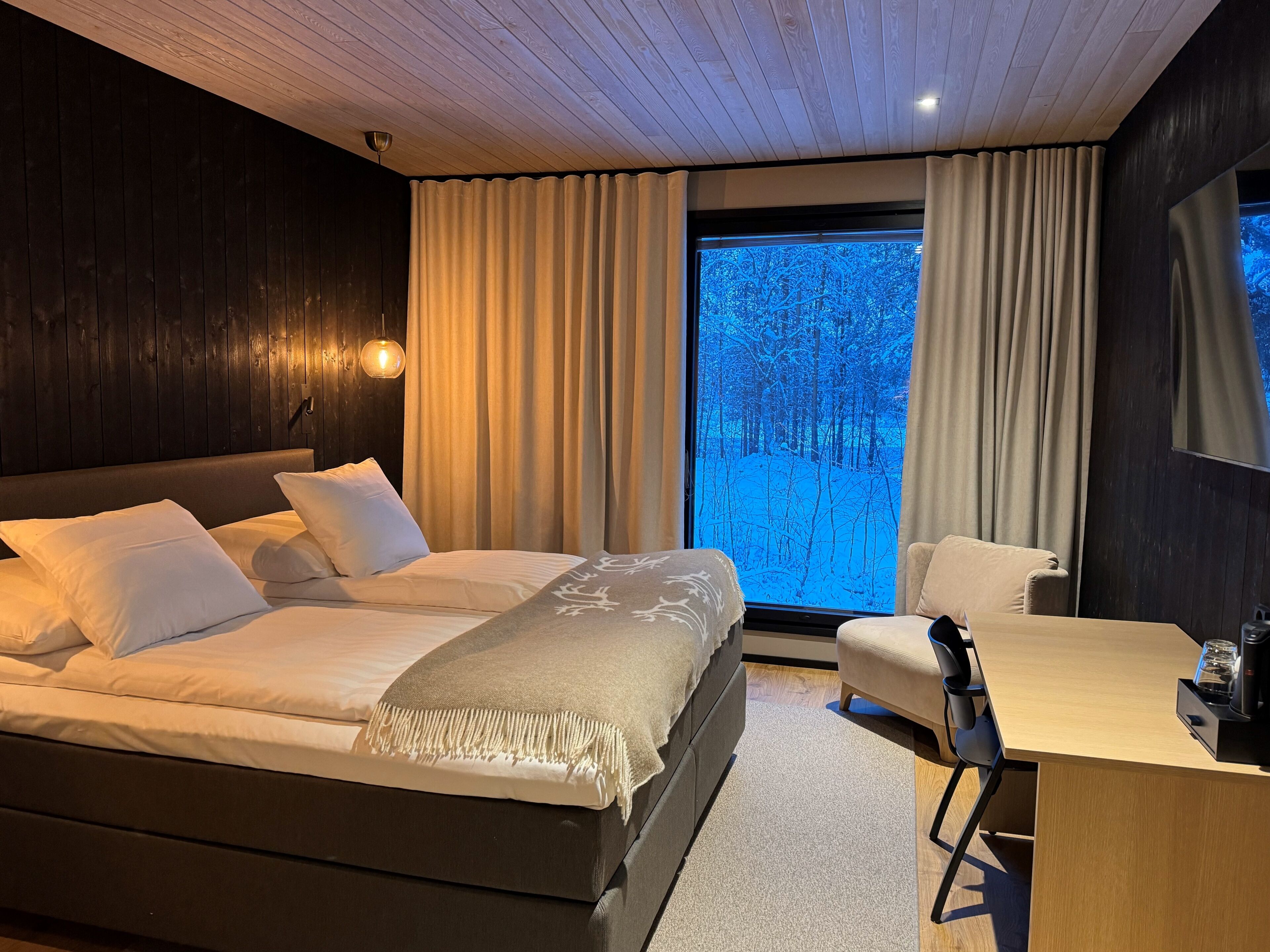 Wilderness Hotel Juutua (Inari, Finland), Inari hotel discounts ...