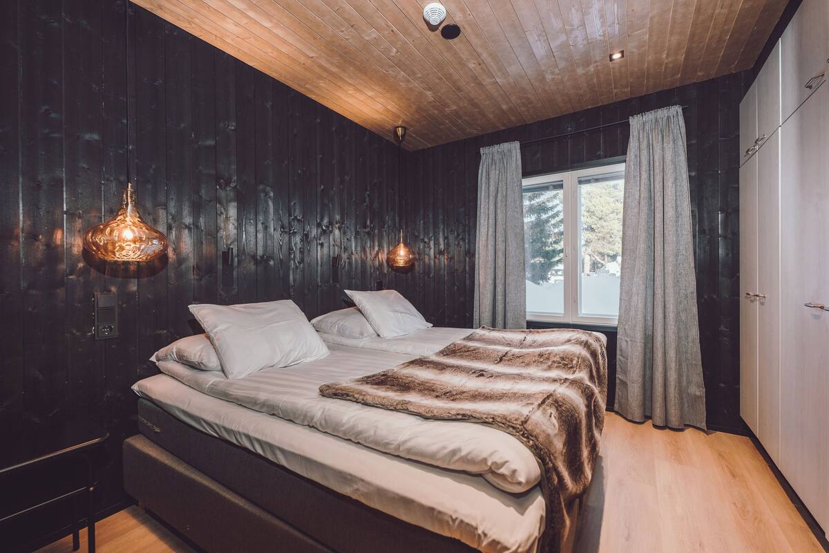 deluxe room | 1 bedroom, premium bedding, individually decorated