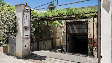 Estacionamiento (EUR 20 por día)