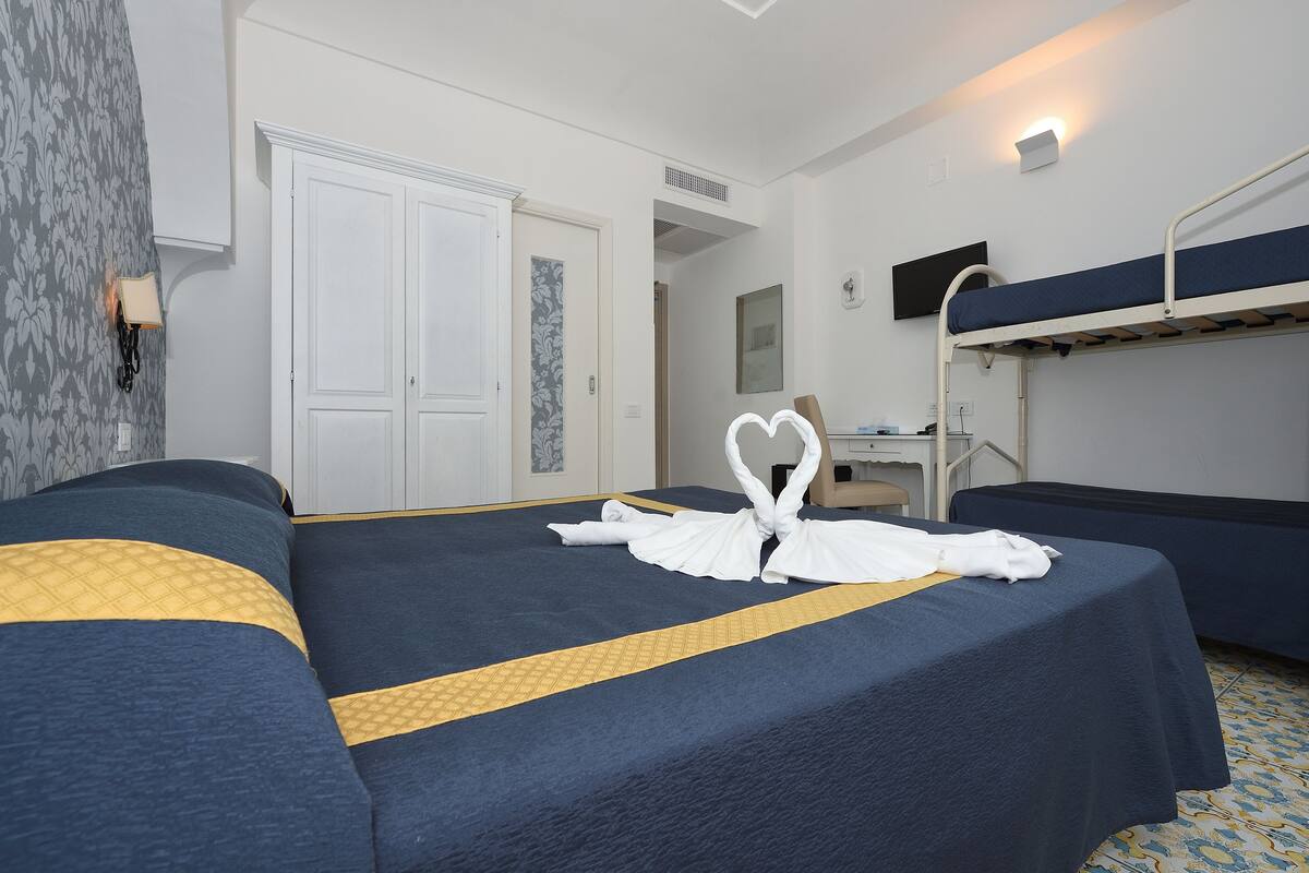 Basic Quadruple Room | In-room safe, desk, soundproofing, free WiFi