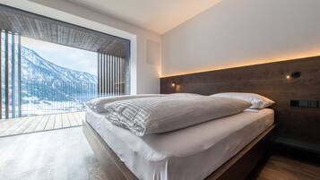 Ropa de cama de alta calidad y minibar