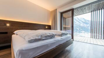 1 bedroom, premium bedding, minibar, in-room safe