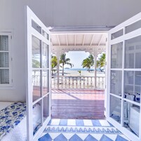 Family Room | Premium bedding, minibar, in-room safe, individually decorated