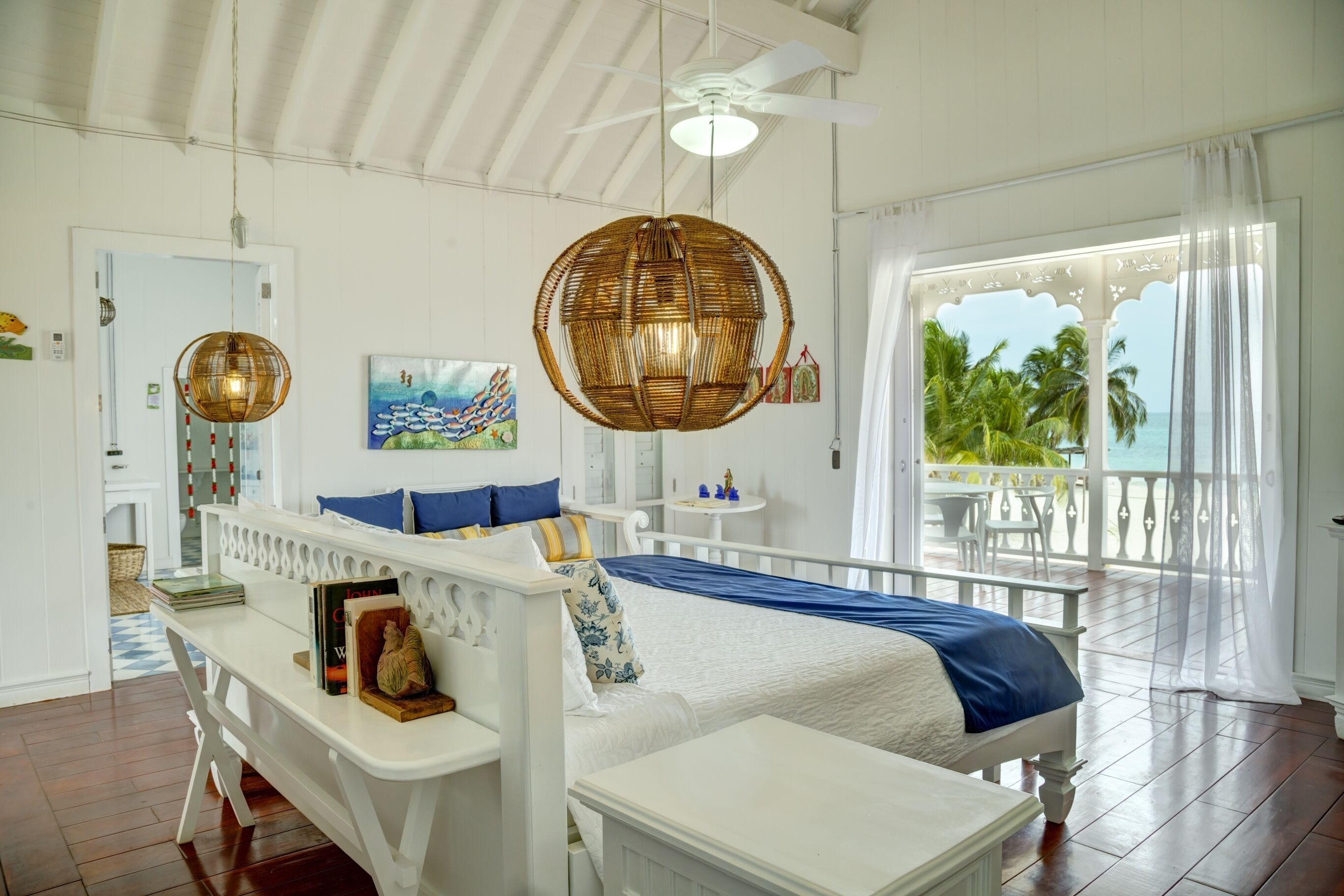 Suite, 1 très grand lit, salle de bains privée