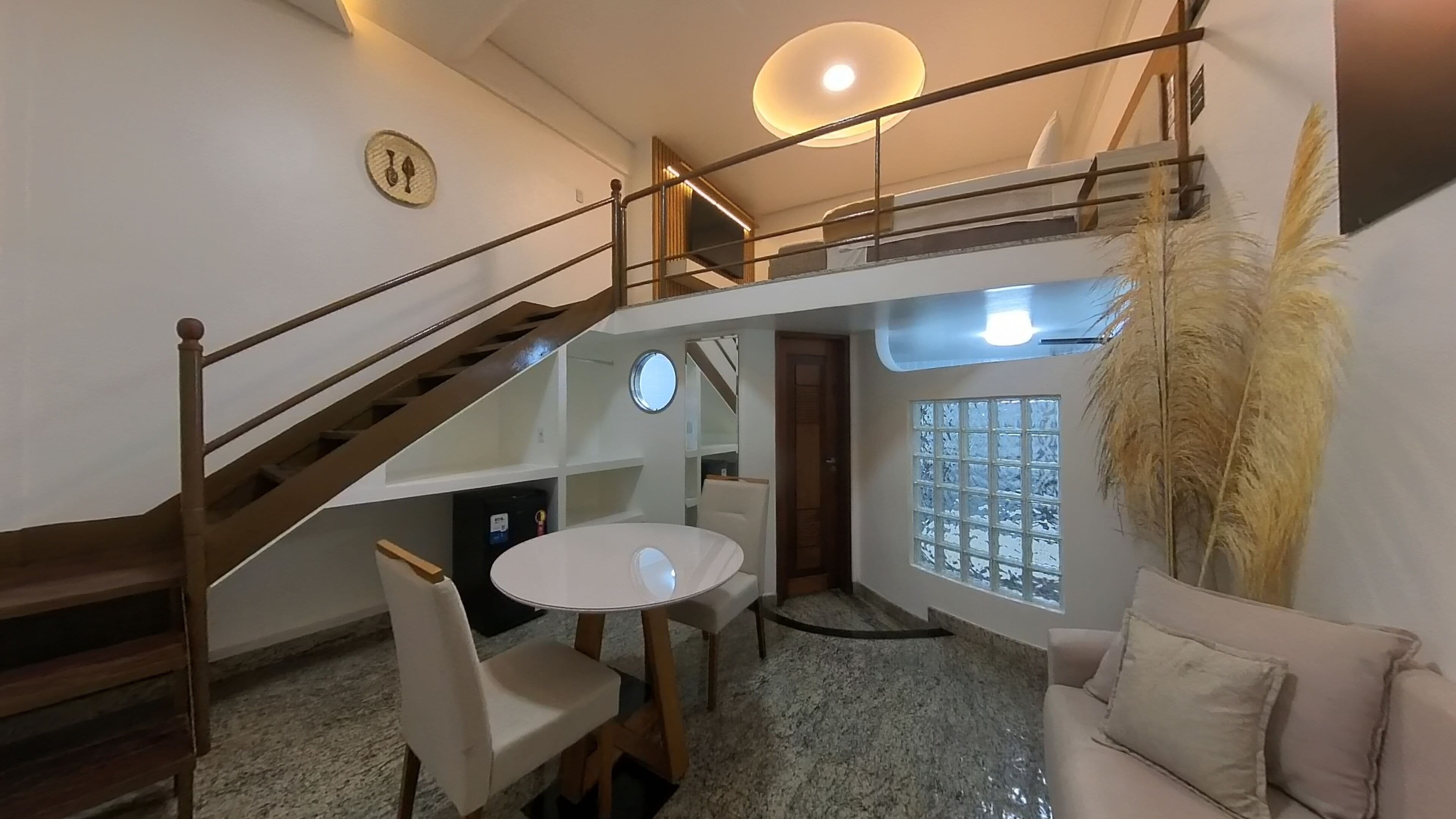 Suite Master | 迷你吧、特色装修、特色家居、办公桌