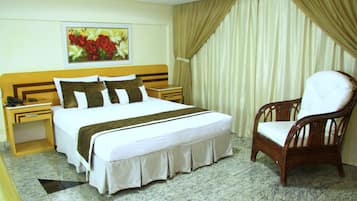 Suite Master | Minibar, individuell dekoriert, individuell eingerichtet, Schreibtisch