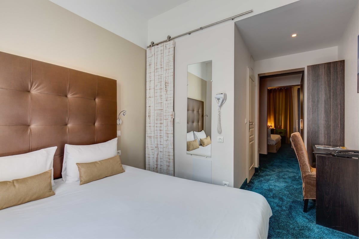 Chambre Familiale | 1 camera, biancheria da letto di alta qualità, una cassaforte in camera
