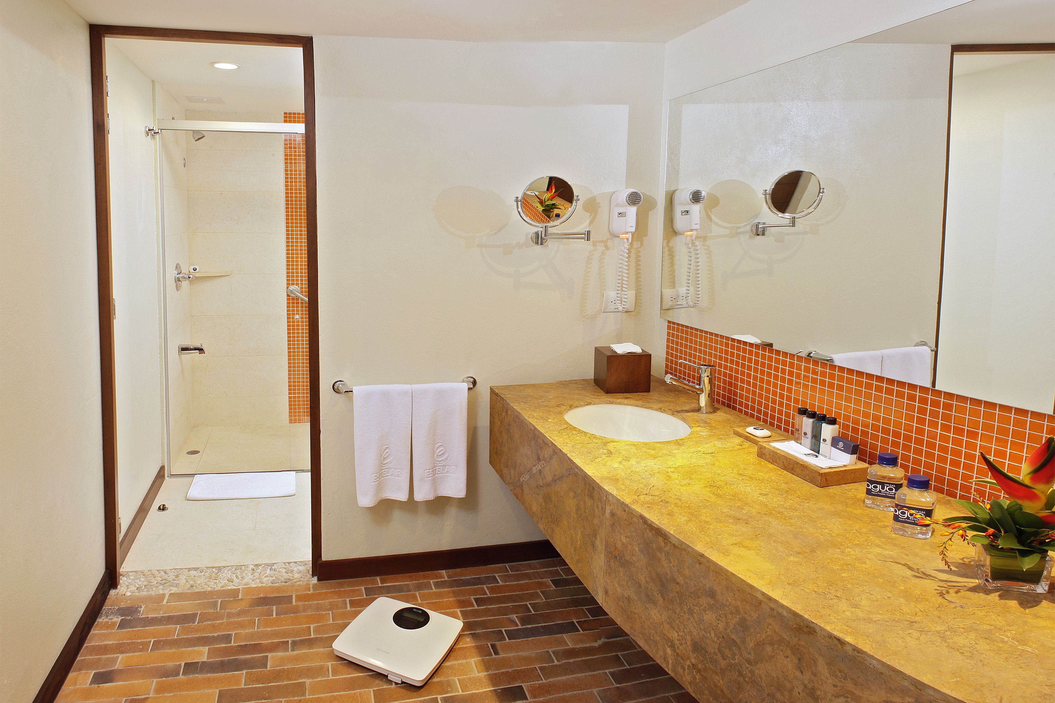 shower, free toiletries, towels