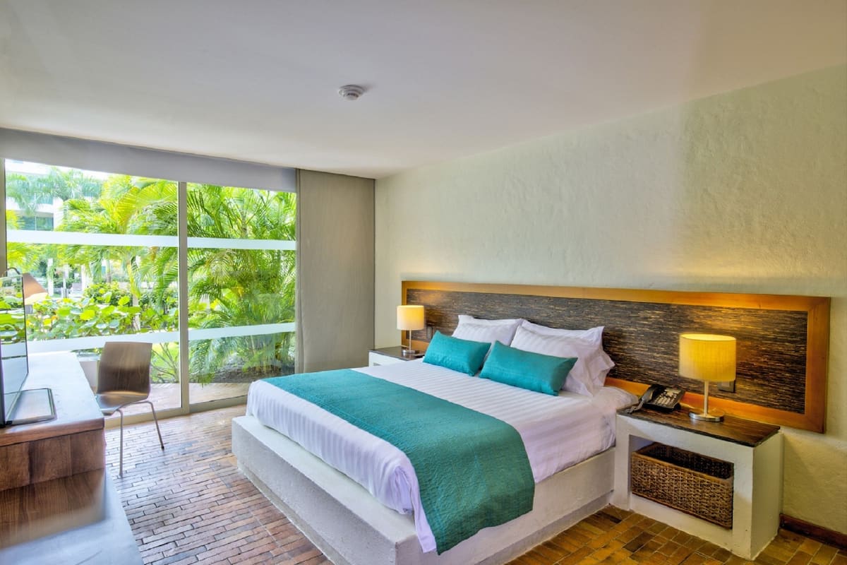 premium bedding, in-room safe, desk, blackout curtains