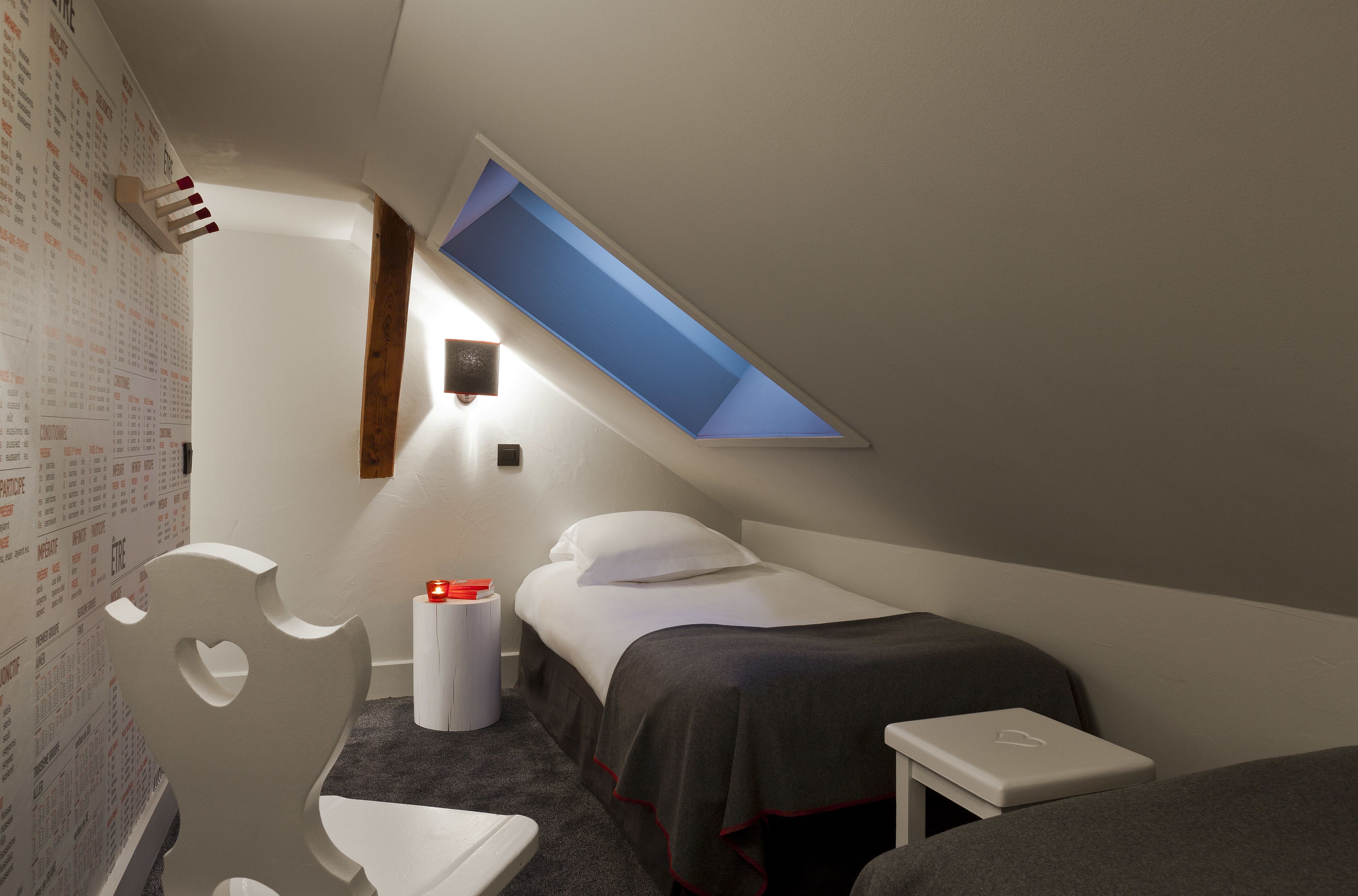 desk, blackout curtains, iron/ironing board, free wifi