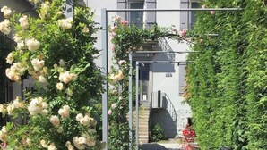 施設の正面