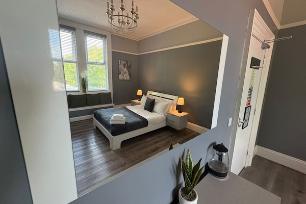 Double Room | Iron/ironing board, free WiFi, bed sheets