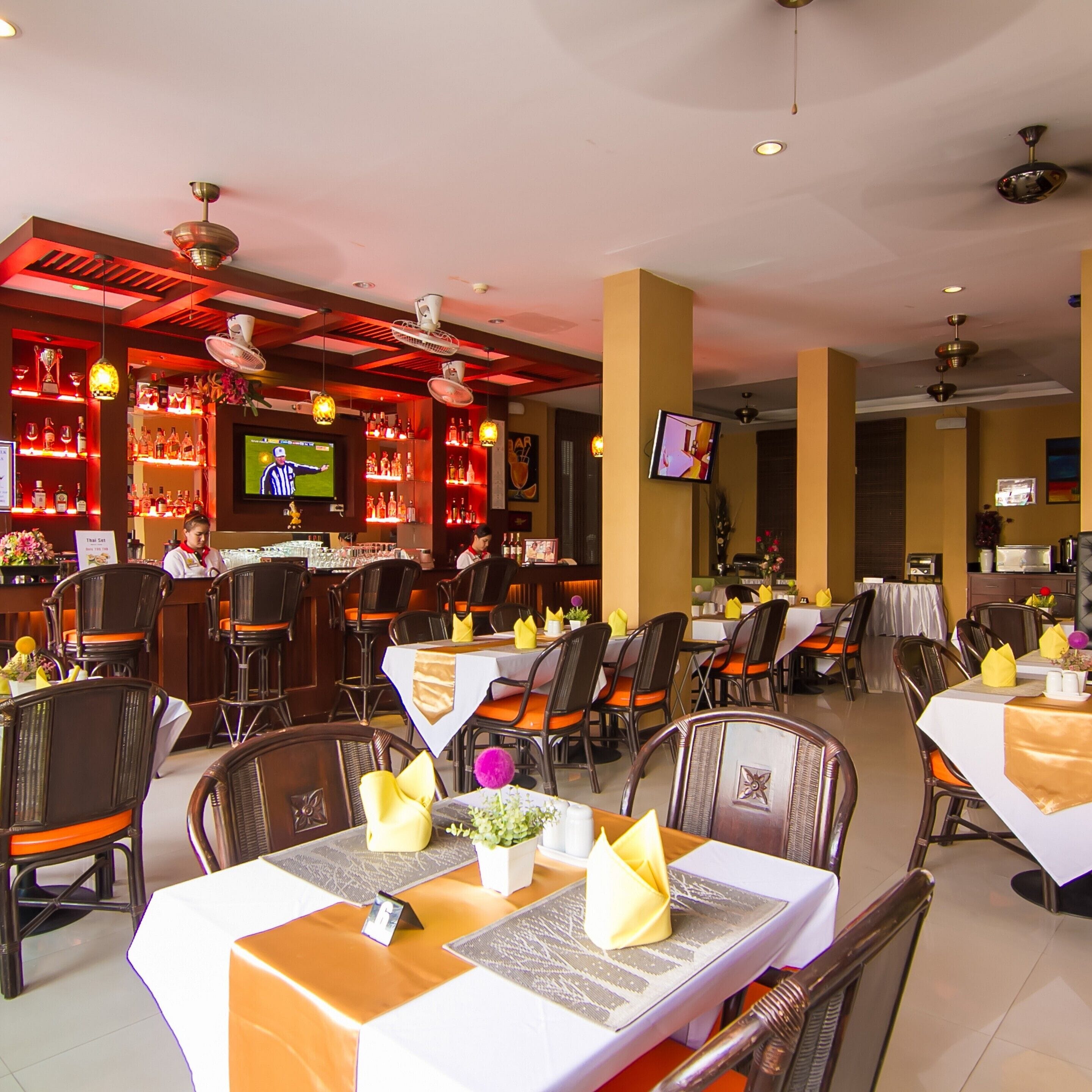 Daily buffet breakfast (THB 250 per person)