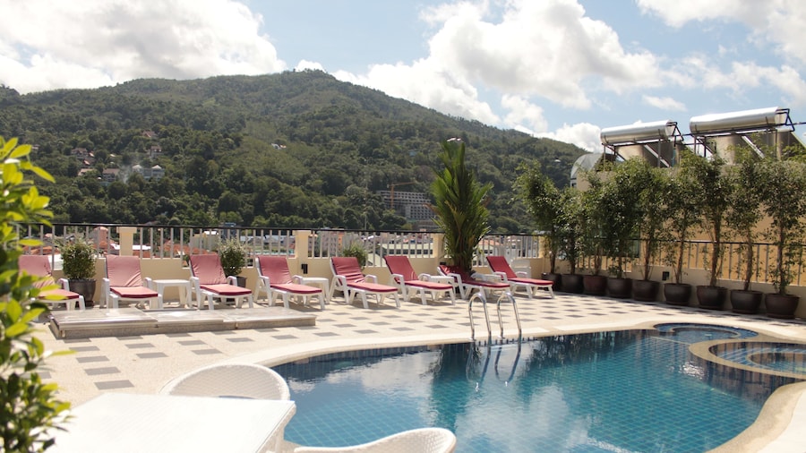 Patong Hemingway's Hotel