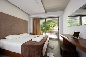 Double Room Street View No Balcony | Free minibar, in-room safe, desk, blackout drapes - Oktober Downtown Boutique Hotel (Rhodes)