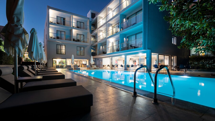 Oktober Downtown Boutique Hotel