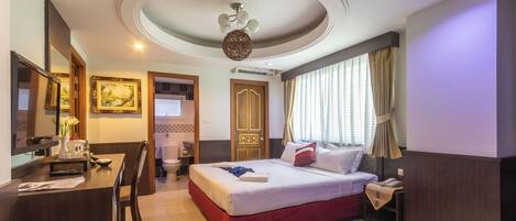 Premium bedding, minibar, in-room safe, desk