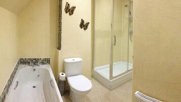 Superior Double or Twin Room, Ensuite (Bath Tub & Shower) | Bilik Mandi