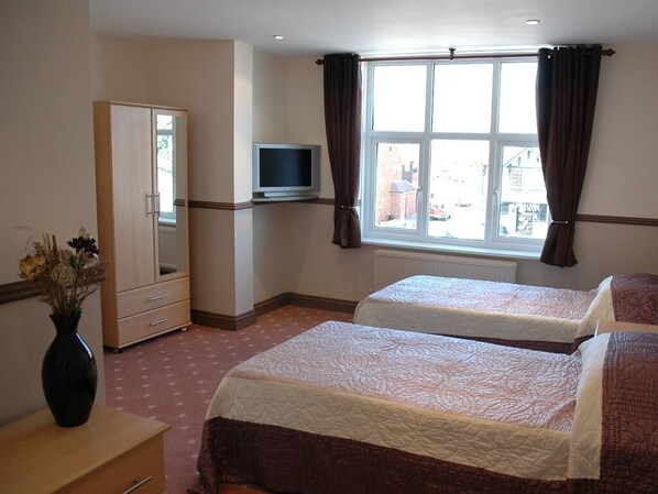 Twin Room, Ensuite