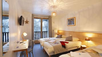 Basic Triple Room | Free cribs/infant beds, free WiFi, bed sheets
