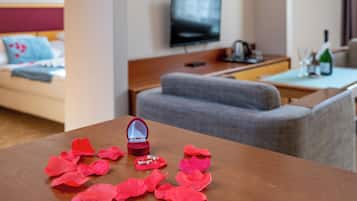 Suite Romantica | Una cassaforte in camera, tende oscuranti, insonorizzazione