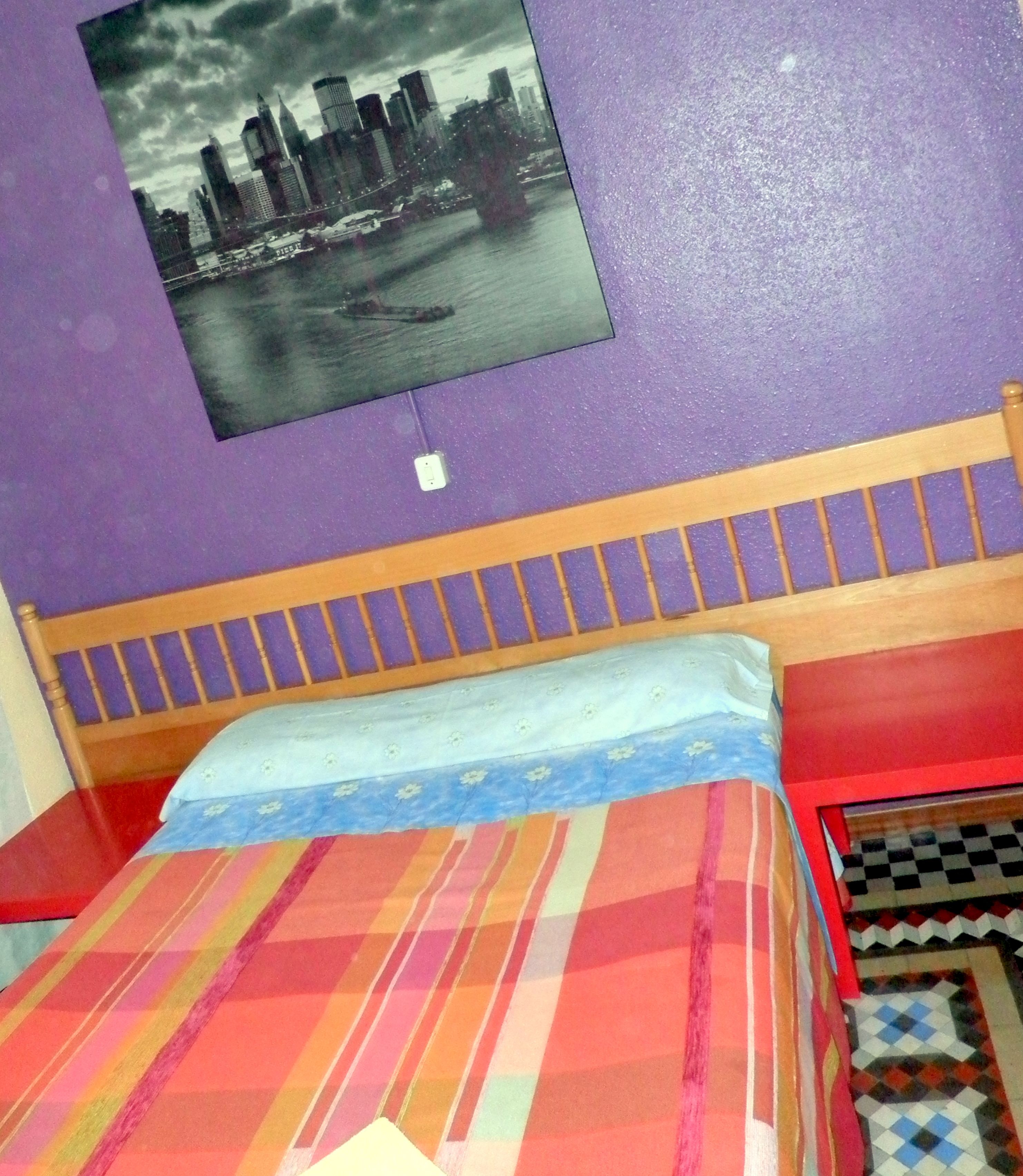 Double Room, 1 Katil Kelamin (Double), Shared Bathroom | Meja, Wi-fi percuma, cadar katil 