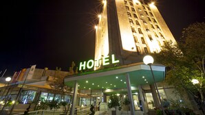 Unclassified image, 2 of 43, button - Srbija Hotel (Vrsac)