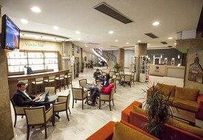 Lobby sitting area - Srbija Hotel (Vrsac)