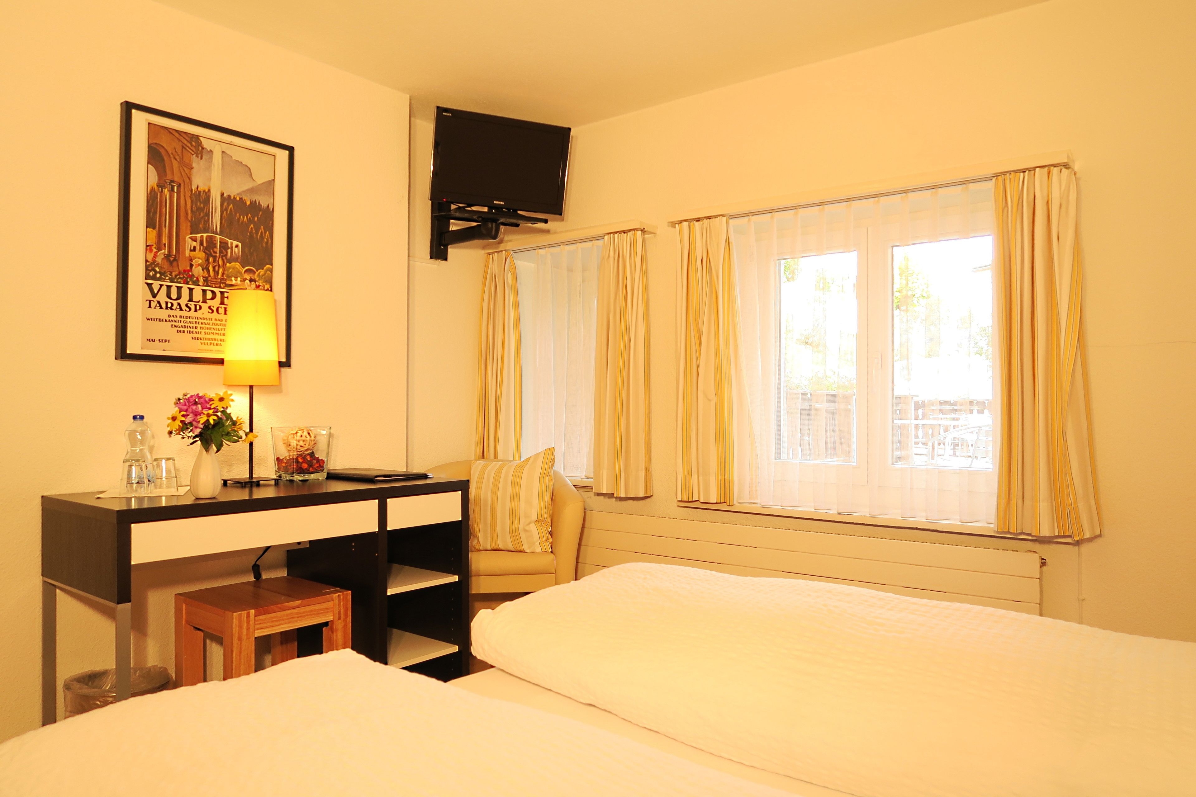 standard double room | premium bedding, down duvets, in-room safe, desk