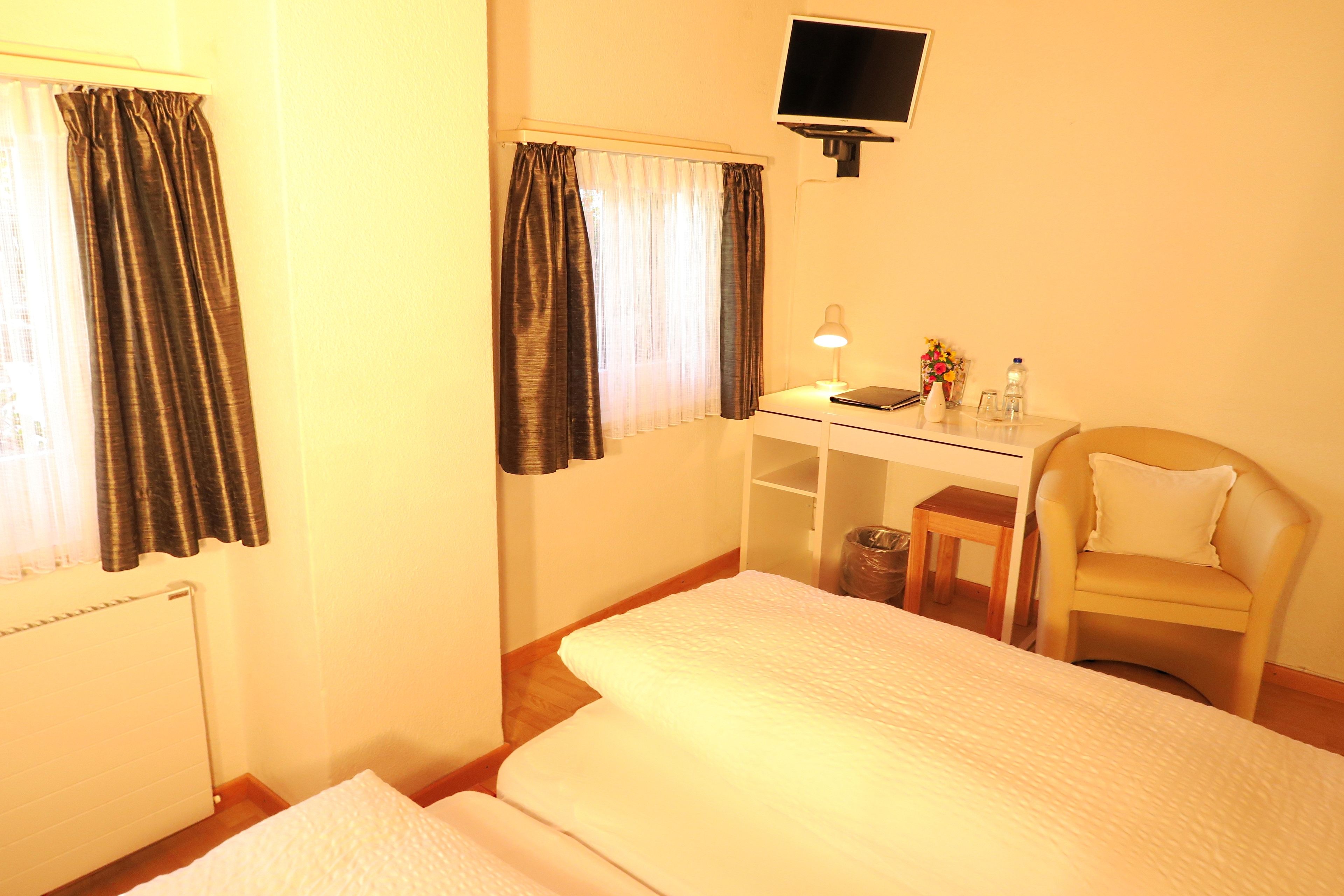standard double room | premium bedding, down duvets, in-room safe, desk
