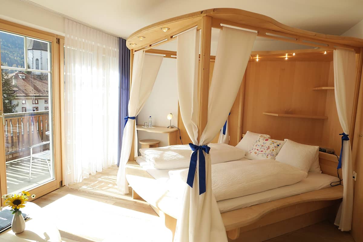 Double Room, Balcony (Large) | Premium bedding, down comforters, in-room safe, desk