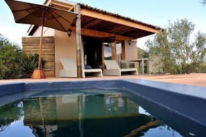 Outdoor pool, pool loungers