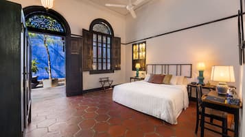 Ming Double Room, Pool Access | 2 ๊ฐ์ ์นจ์ค, ์ค๋ฆฌ/๊ฑฐ์ํธ ์ด๋ถ, ํ๋ก์ฐํ ์นจ๋, ๋ฌด๋ฃ ๋ฏธ๋๋ฐ