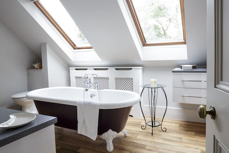 Standard Double Room, Ensuite, Garden View (The Chinese Room) | Bathroom